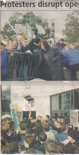 Dempsey protest @ ucd vet building 2002