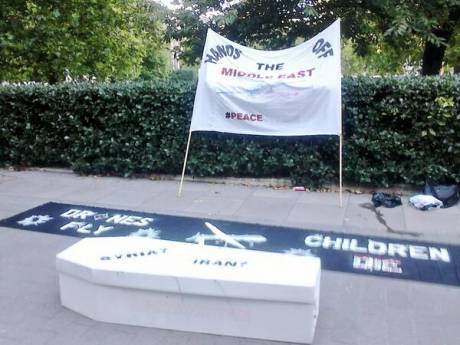 The start of a growing anti-war presence at London's U.S. embassy