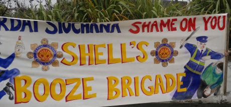 z2shellscourtboozecopssep112013132_1.jpg