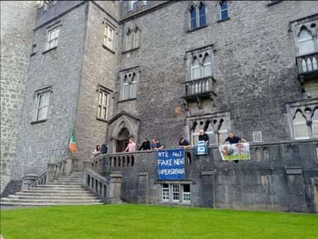 kilkenny_protest_at_castle_against_rte_fake_news.jpg